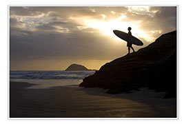 Poster Surfer am Strand von Muriwai