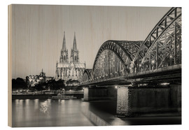 Holzbild  Köln am Abend schwarz-weiß - Michael Valjak